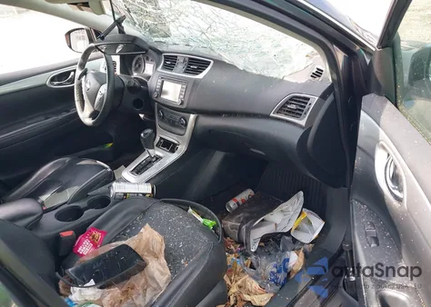 2015 Nissan Sentra Sr z USA, uszkodzony, nr VIN 3N1AB7AP5FY306891